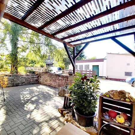 1 Apartment